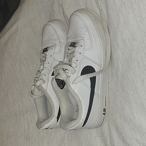 White nikes Af1